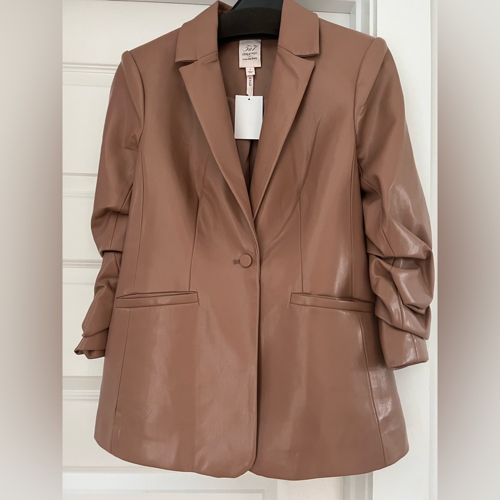 Cinq a cept never worn vegan leather jacket. KYLIE FAUX LEATHER JACKET IN MOCHA